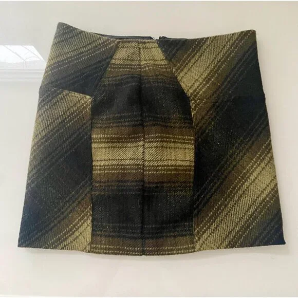 Vintage Plaid Miniskirt, Size 4, Green Wool Kensie Short Plaid Skirt - Picture 1 of 7